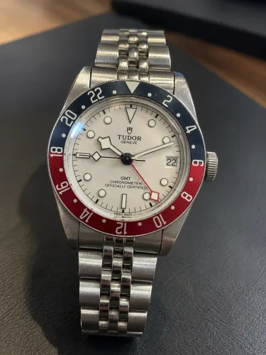 Tudor Black Bay GMT Pepsi 2023 - Original, completo com acessórios