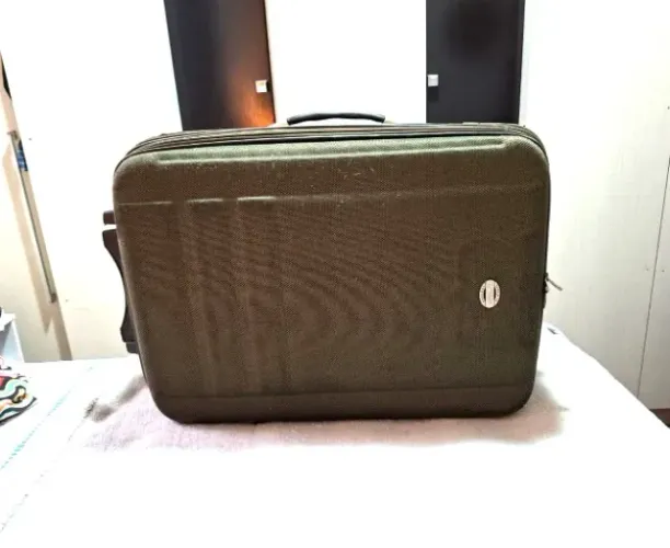 Mala grande Lansay R$ 250,00