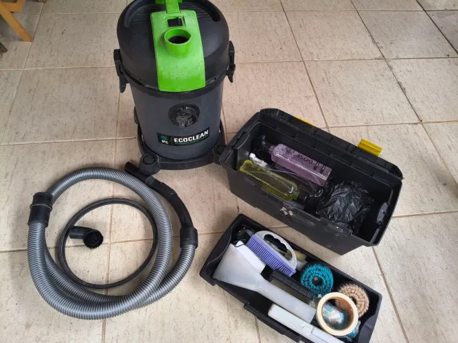 Aspirador Pó e Água IPC EcoClean + Kit Higienização