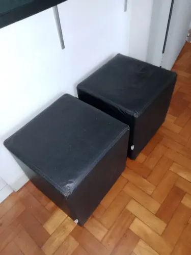 2 pufs Tok&Stok corsim pretos. Novinhos.