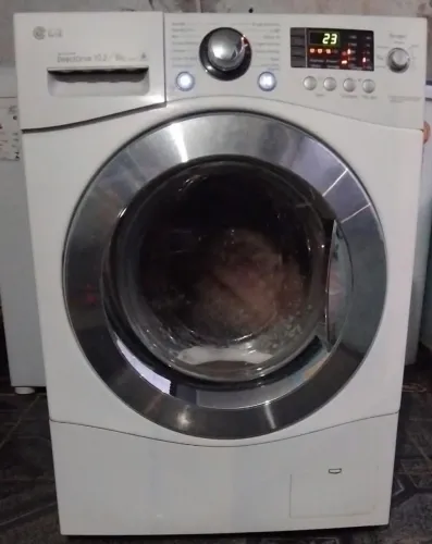 Lava e seca LG 10 kilos