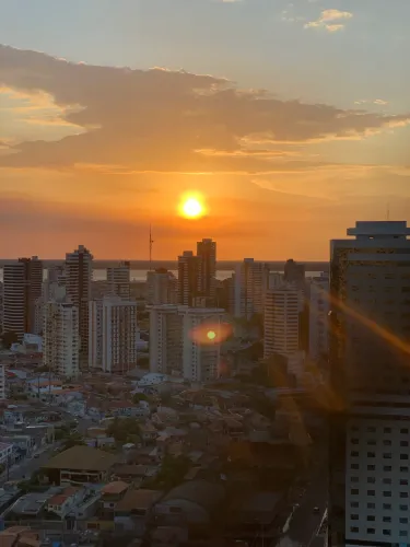 Edifício Real Seasons