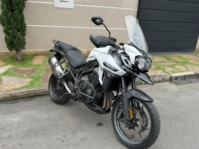 Tiger 1200 muito conservada