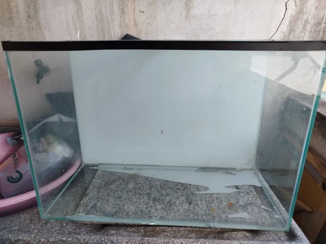 Vendo aquario 50 litros 