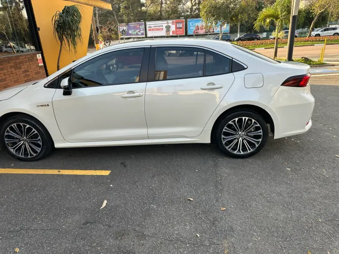 Toyota Corolla Altis Prem. Hybrid 1.8 Flex AUT 2021