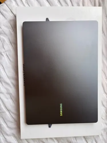 Samsung Galaxy Book 4 PRO