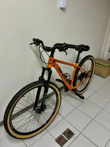 Vende-se uma Bicicleta 