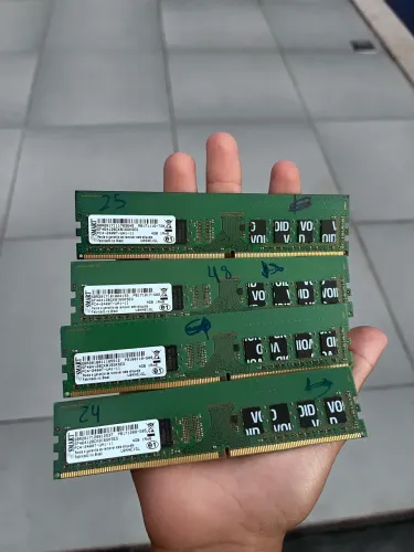 4 PENTES DE MEMÓRIA RAM 4 GB 2400 MHZ VEM ACEITO SÓ TROCA EM
