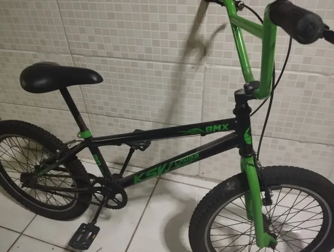 Vendo ou troco Bicicleta Aro 20 