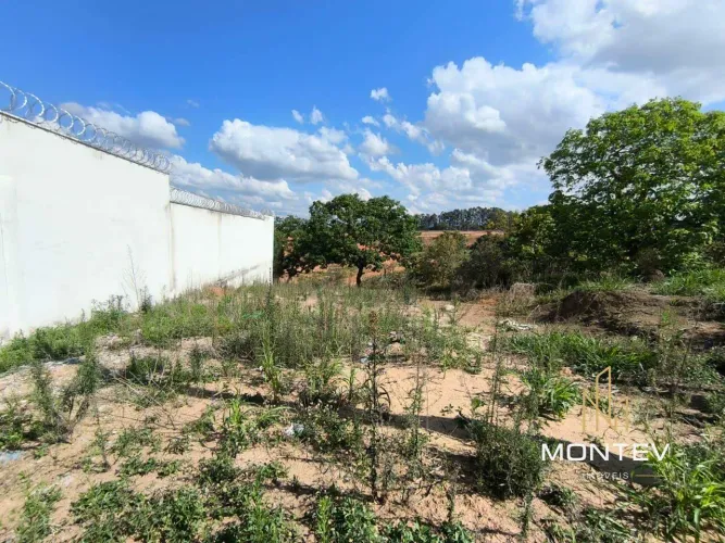 Lote residencial de 300 m² à venda no Lagoa Park, em Divinópolis