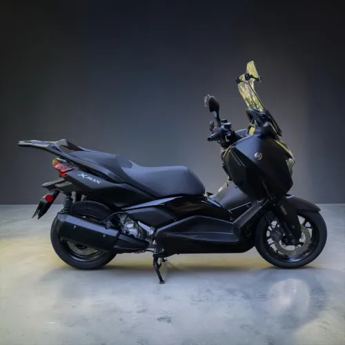 Yamaha Xmax 250 Connect 2025 apenas 2.400km 