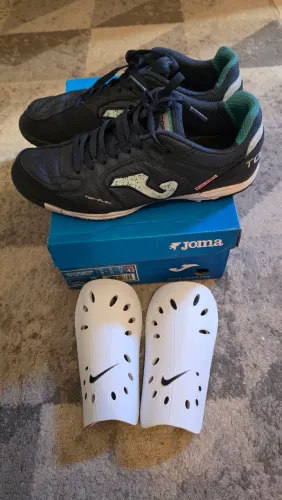 Chuteira society Joma
