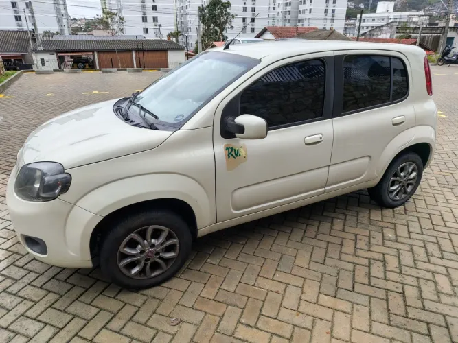 Fiat Uno Vivace/rua 1.0 EVO Fire Flex 8V 5P 2014