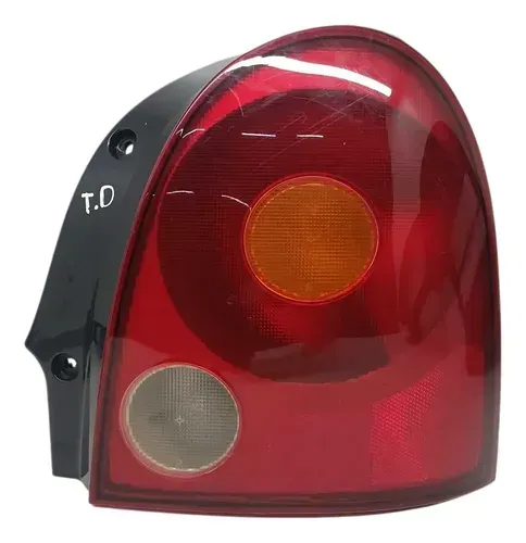Lanterna Direita Chery Qq 1.0 3cc 2015 Direito/passageiro Vermelho