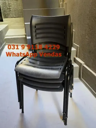 Cadeiras Polipropileno Cor Preta Novas Frete Gratis para BH