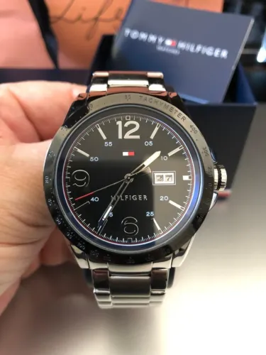 Relógio Tommy Hilfiger Masculino. Original, Em Estado De Novo.