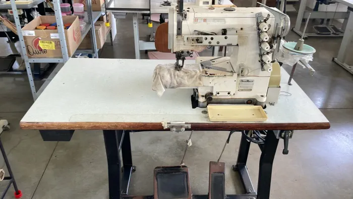 Máquina de Costura Cobertura Kansai