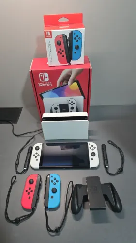 Nintendo Switch OLED Branco - 4 Joy-Cons, Caixa, NF e Manuais - Impecável