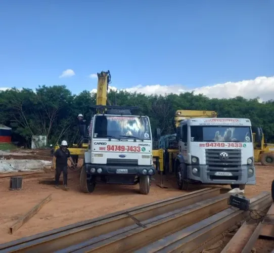 Munck Industrial para Obras e Máquinas - São Paulo