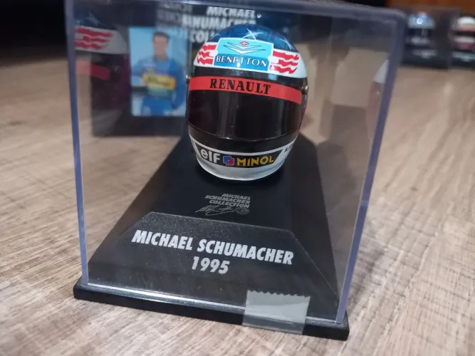 Miniatura Capacete F1 Michael Schumacher 1995 escala 1:8