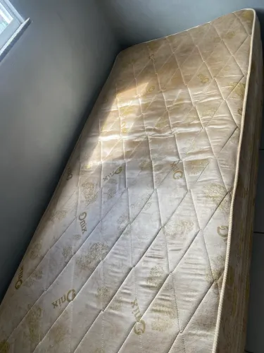 Cama de solteiro