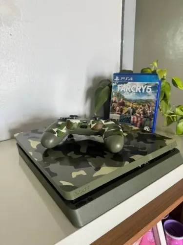Console PlayStation 4 Slim 1TB Call of Duty WWII Bundle Seminovo - PS4