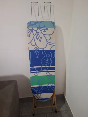 Tábua de Passar Roupas em Madeira