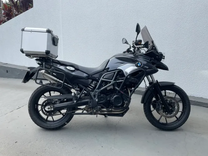 BMW F700GS 2017 | 32.000 km | Baú + Acessórios