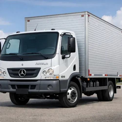 FRETES E MUDANÇAS COM CAMINHÃO BAÚ