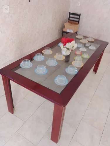 Conjunto com 12 peças para cafés e  12 peças para chás 