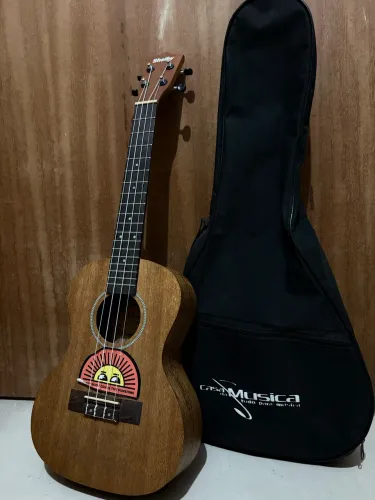 ukulele tenor shelby com capa