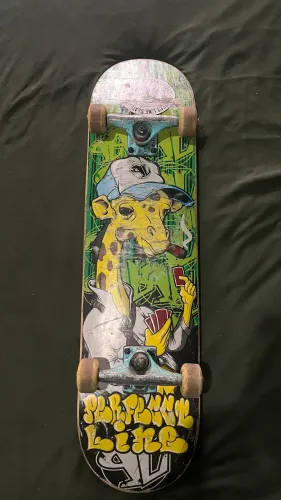 SKATE PEFECT LINE 8.5 TRUCK CRAIL RODAS MOSCA 
