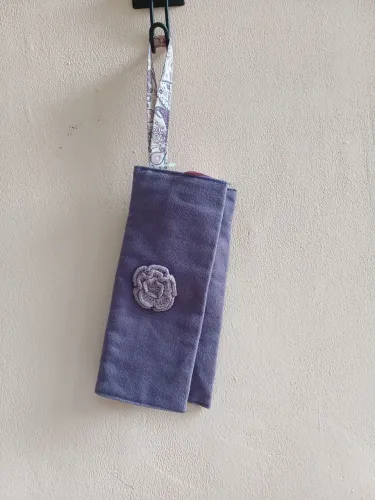 Bolsa artesanal de mão