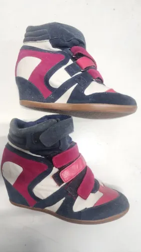 Tênis sneaker cano alto velcro em Vintage - Excelente estado