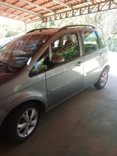 Fiat Idea Essence 1.6 Flex 16V 5P 2011
