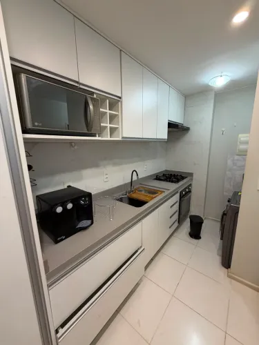 Alugo apartamento semi mobiliado em águas claras 