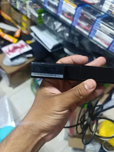 Camera Original Sony PS4 - Ac cartão e Olx pay temos outros jogos e Acessórios 