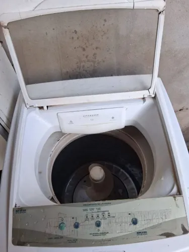 Vende-se máquina de lavar