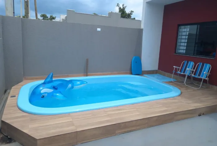 Alugo casa Praia de Leste