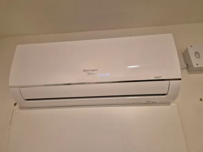 Ar condicionado split midea 9000 BTU's airvolution frio.