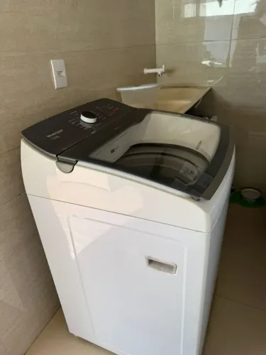 Lava roupas brastemp 12 kg.