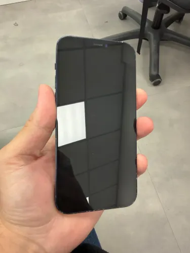 iPhone 12