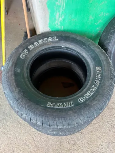 Dois pneus seminovos GT Radial 265/70 r16
