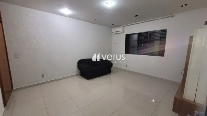 Casa para aluguel, 3 quartos, 2 suítes, 3 vagas, Pacaembu - Uberlândia/MG