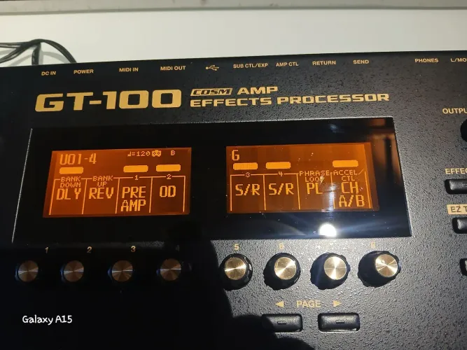 Pedaleira BOSS GT 100