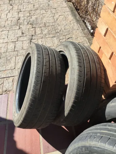 Pneu continental 215/55 aro 17