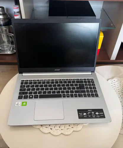 Acer Aspire 5 - SSD / I5 / Nvidia GeForce