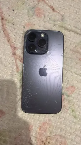 IPHONE 14 PRO FUNDO TRINCANDO 