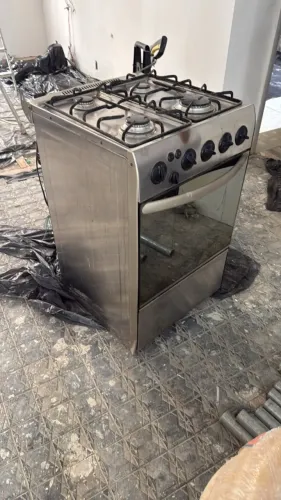 Fogão 4 bocas inox com forno - Usado