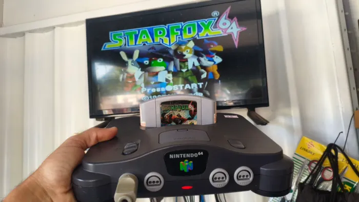 Nintendo 64 revisado funcionando perfeitamente tá sem jump pack só console sem acessórios